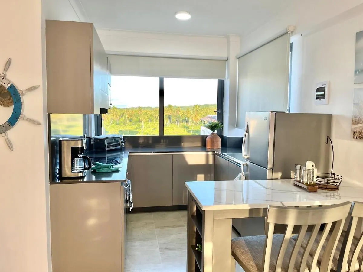 Upper-Level Penthouse, Beachfront Residence 라스테레나스